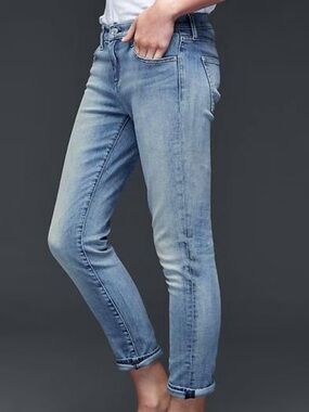 Gap Jeans Best Girlfriend 1969 Light Distress Wash Blue 29